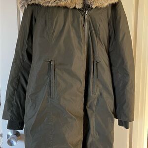 Babaton Green Heavyweight Down Coat with Faux Fur Trim